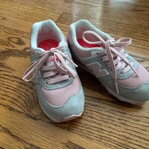 Like-New New Balance Kids' Pink and Light Gray Sneakers | Size 8